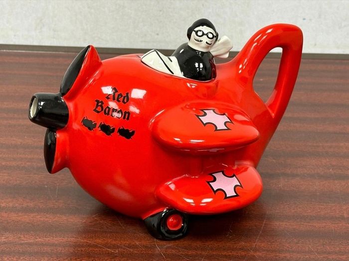 vintage Carlton Ware Red Baron teapot
