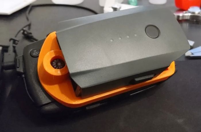 DJI Mavic Pro remote controller guard and battery holder