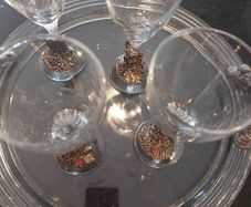 quirky 6 glasses and matching glass tray