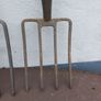 2 Garden forks 1 lawn rake 1mini trimmers Image 4