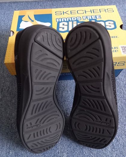 Skechers Black Sneakers Size 5.5