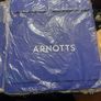 arnotts gift box size 35/26/8 cm Image 3