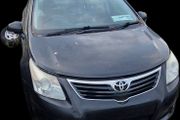 11 avensis 2.0 breaking