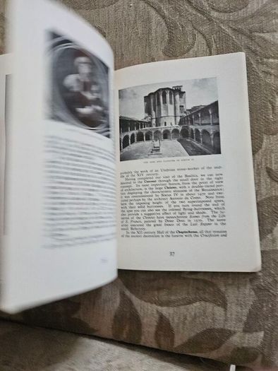 Assisi And Enviorons. 59 Illustrations.  Paperback In Good Condition.  See Photos For Same.