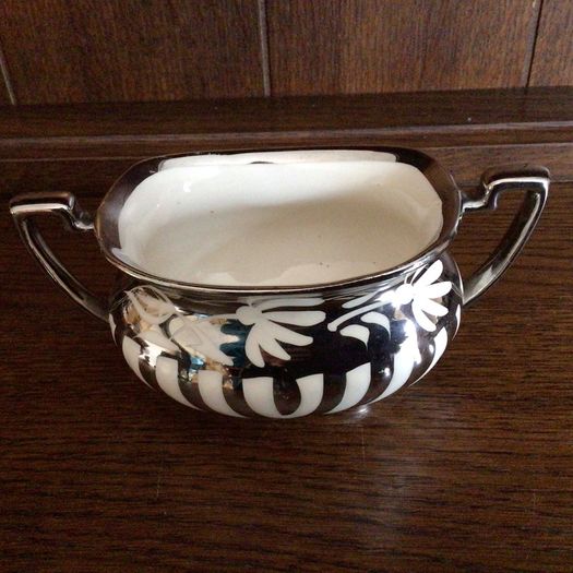 Stunning Vintage Silver and cream Georgian England Milk jug and sugar bowl set