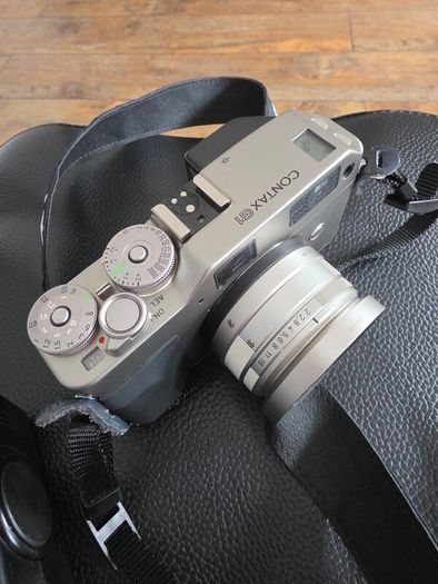 Contax Contax G1 Green label 35mm Film Camera Planar 35mm f2 Lens