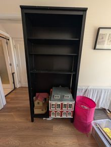 bookshelf