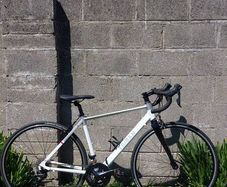 Triban women's road bike - Size S/52cm - Fully Serviced - Excellent condition
