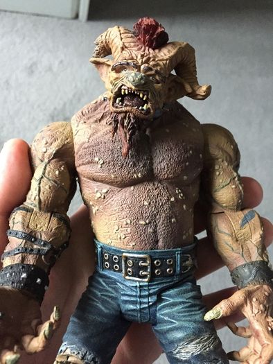 Detailed action figure : Monster