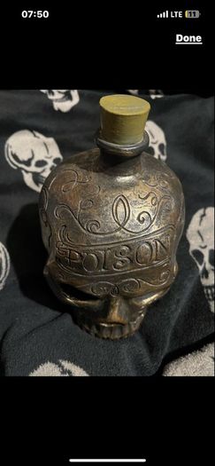 skull poison  Halloween decoration size 22/15 cm