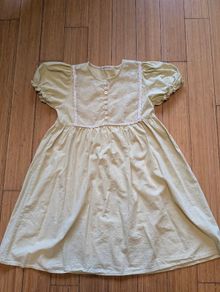Girls green dress
