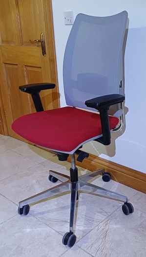 LUXY Office Chairs - Made in Italy