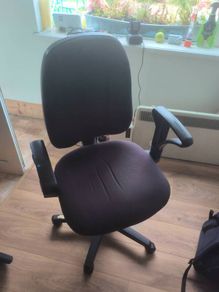 Swivel chair