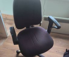 Swivel chair