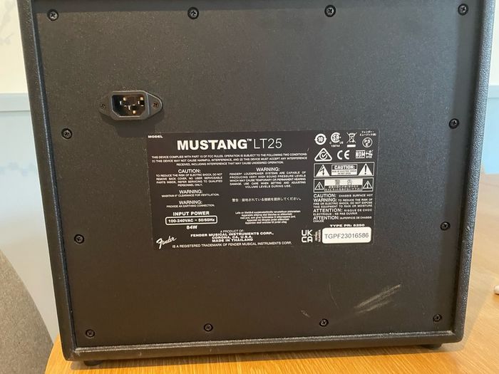 Fender Amplifier Mustang LT25