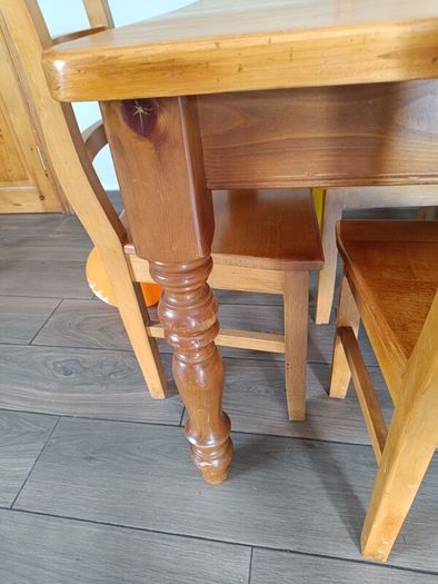 Solid oak table and 8 chairs