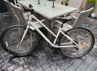 Ladies ridgeback bike