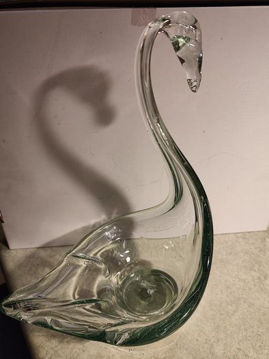 OLD CUT Vintage Handcrafted large glass LITE BLUE OR SEA GREEN swan plants flowers OR candle centerpiece