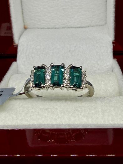 Platinum Diamond 950 Platinum AAA Mutuca Indicolite (Green Tournalines) & Diamond