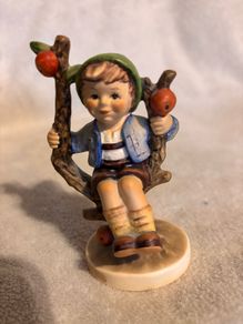 Vintage Goebel Figurine