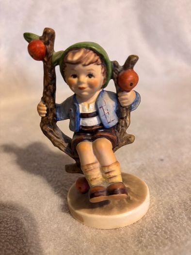 Vintage Goebel Figurine