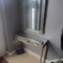 mirror & table Image 3