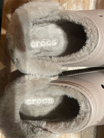 Crocs Lined Fuzz faux fur Strap Clog beige new