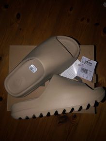 Yeezy Slide Pure