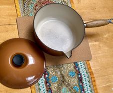 Le Creuset Cast Iron Saucepan with Wooden Handle 22"