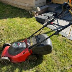 Electric lawn mower