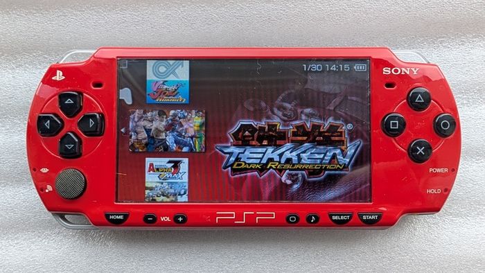 Sony PSP 2000 - Gundam Principality Of Zeon Edition - 64GB