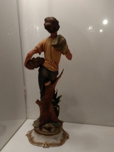 Capodimonte Figurine set (Rare Vintage Collectibles)