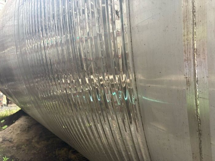 Stainless steel tanks
