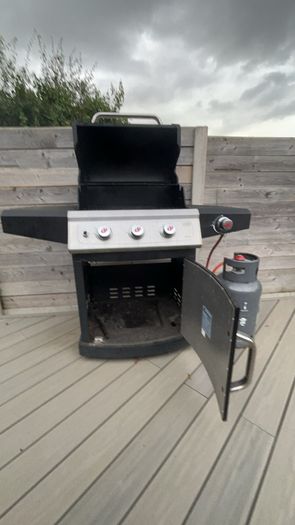 gas barbeque