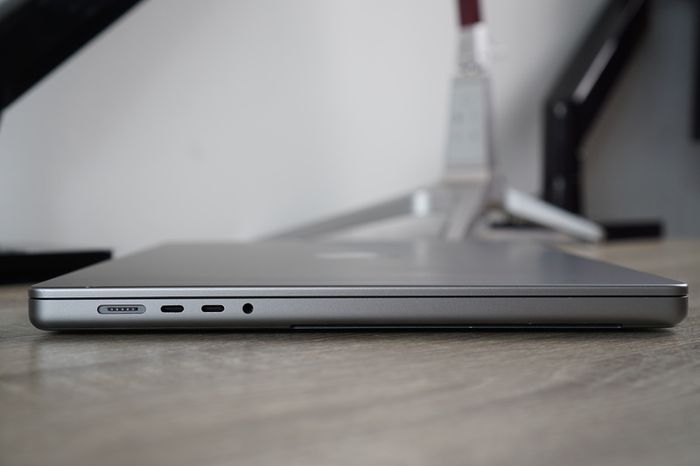 MacBook Pro 16" 2021 M1 Pro | 16GB | 512GB