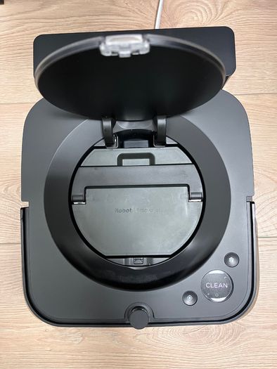 iRobot Braava jet m6 Mop - Pristine/Like-New Condition