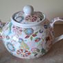 Shannonbridge Teapot and Milk Jug Image 2