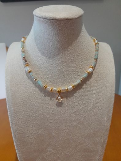 Shousan stone necklace
