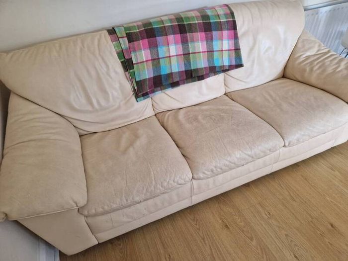 sofa suite 3 & 2 seater