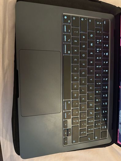 MacBook Air M3 2024