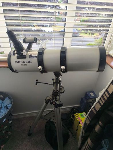 telescope for sale to include tripod
