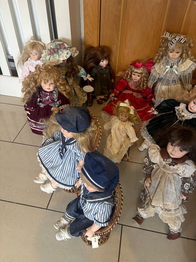 porceline dolls collection