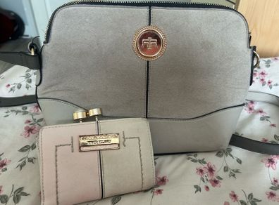 river island hand bag with free purse