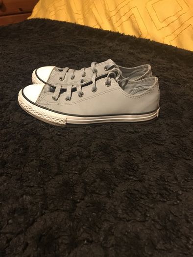 girls converse