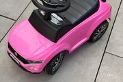 Toy car