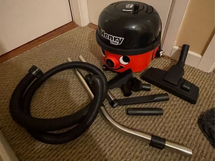 Henry Vacuum