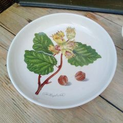 Portmerion,  The Hazelnut, shallow pottery dish