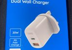 dual usb wall fast charger 20 watt usb type C and A brand new