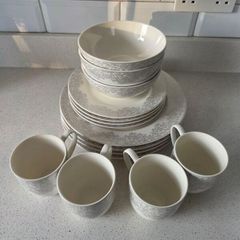 Monsoon Filigree Silver 16 Piece Dinner Set
