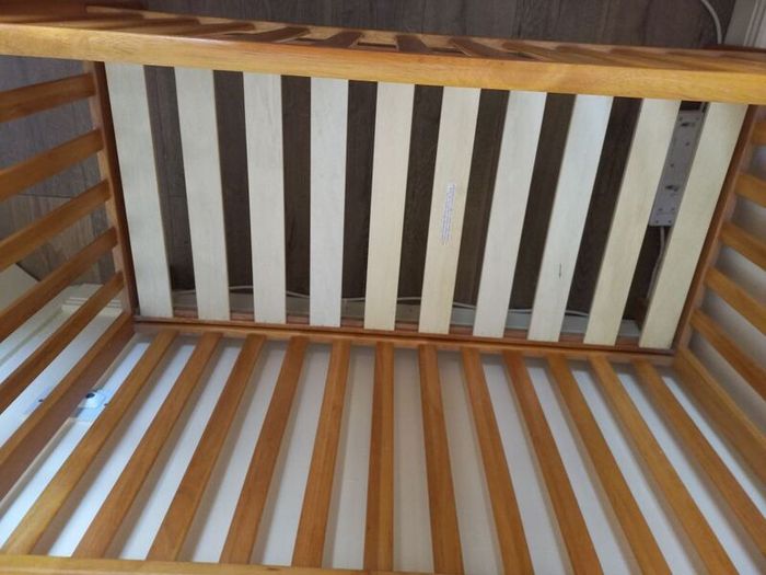 Cot and travel cot
